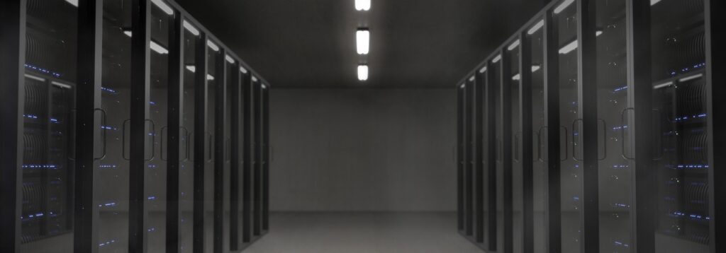 Data center z tanimi i dobrymi serwerami dedykowanymi.